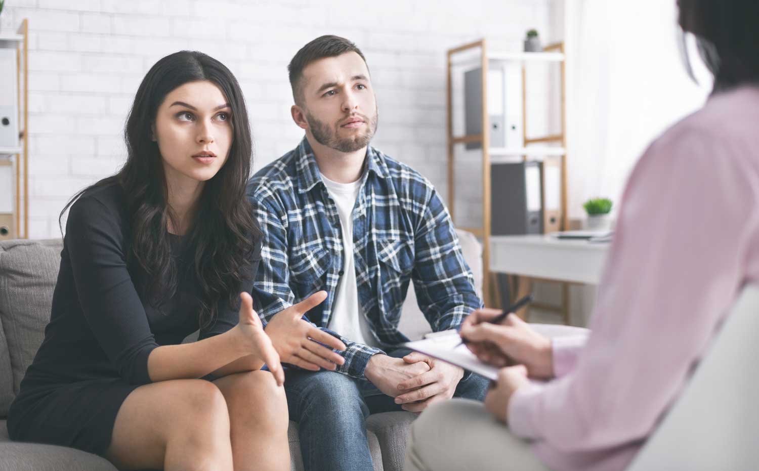 mediationyoung-couple-discussing- Family Law Mediator